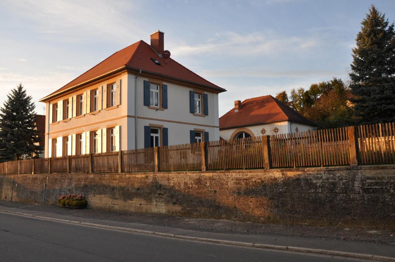 Ferienwohnung Altes Pfarrhaus Bargen 外观 照片