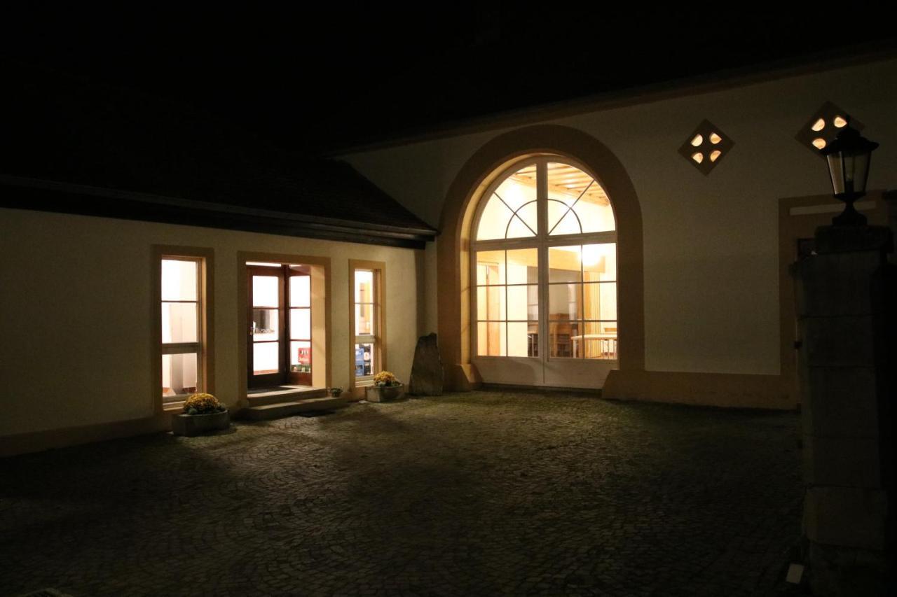 Ferienwohnung Altes Pfarrhaus Bargen 外观 照片