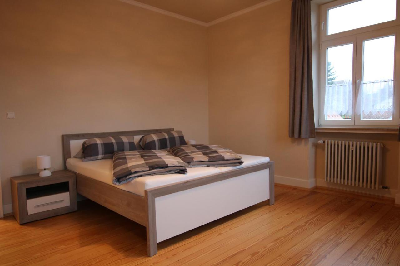 Ferienwohnung Altes Pfarrhaus Bargen 外观 照片